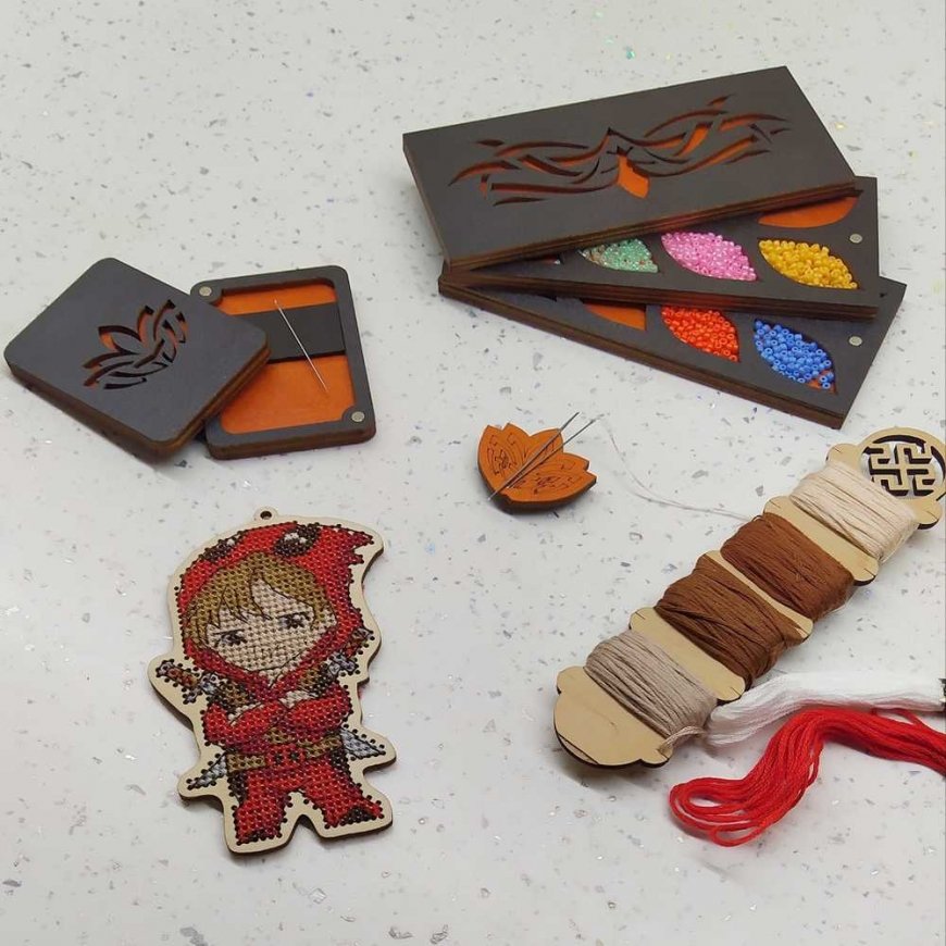 Siarhei Ausianikau ind. activity pg. certificate no. 1130904 Wooden box for beads "Orange pattern" KF027/12-2 – 2