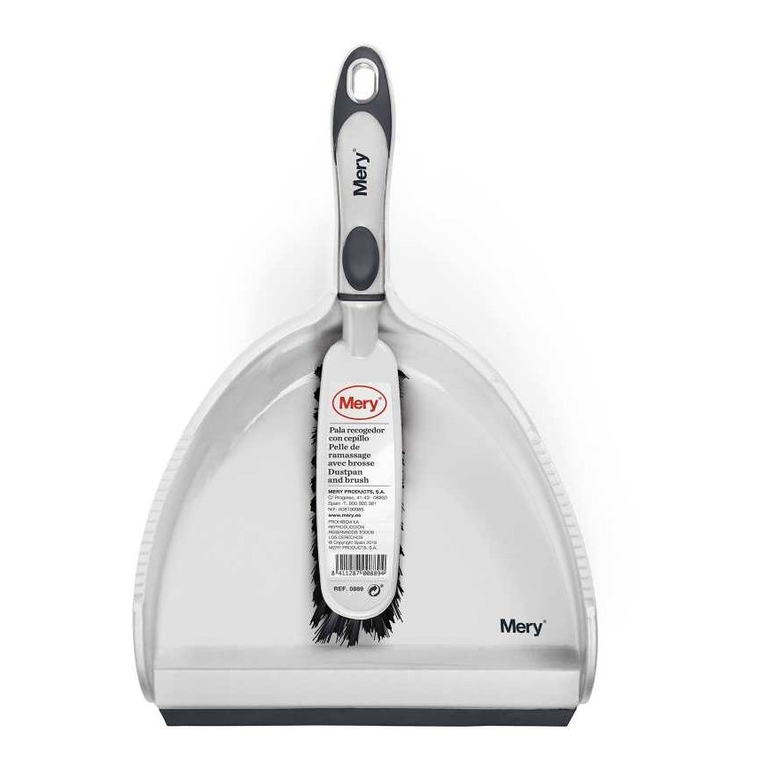Mera's broom and dustpan – 4
