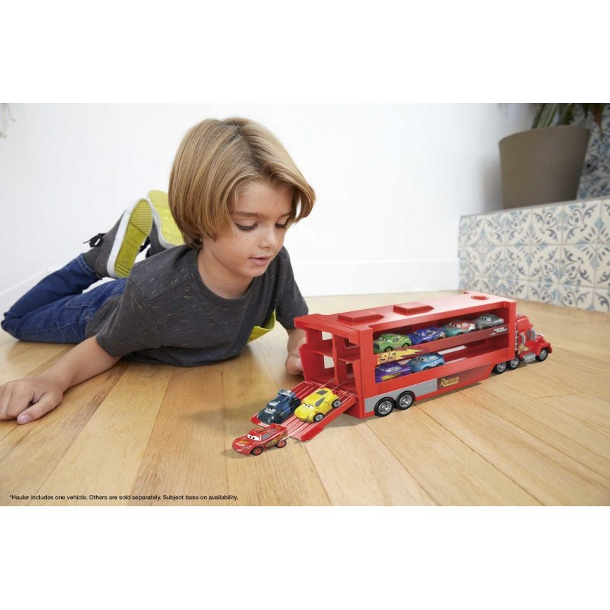 Disney Pixar Cars GNW34 mängusõiduk – 2
