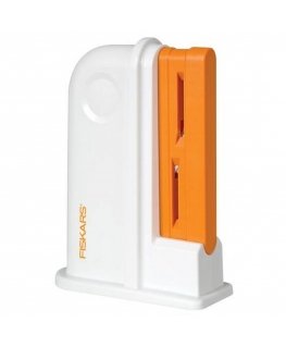 Fiskars 1020499 knife sharpener Pull through knife sharpener Orange, White