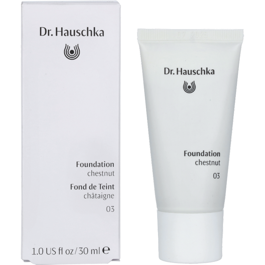 Dr. Hauschka foundation Chestnut 03 30ml – 2