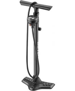The pump is built in BETO steel CMP-159SG8 Double head with digital. manometer