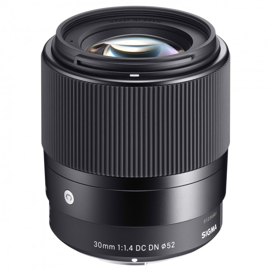 Sigma 30 mm F1.4 DC