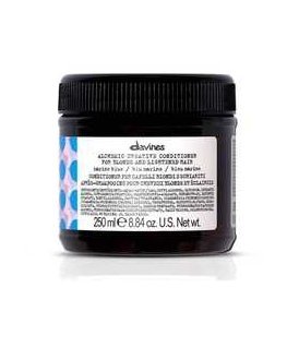 Davines Alchemic Creative Conditioner For Skirtas šviesiems plaukams And Lightened Hair 250 ml