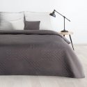 Eurofirany DESIGN 91 BONI / 5 Bedspread with quilt motif printed by hot pressing technique, 170X210 cm, color: graphite Bedsprea Eurofirany DESIGN 91 BONI / 5 Bedspread with quilt motif printed by hot pressing technique, 170X210 cm, color: graphite Bedsprea