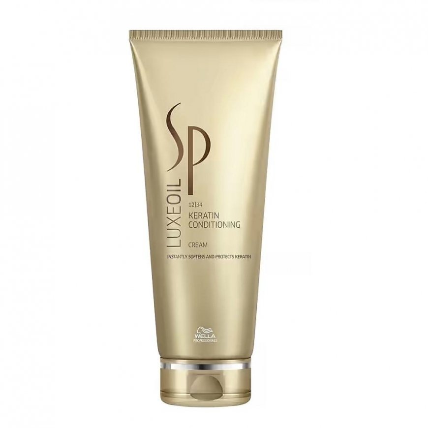 Wella System Professional Conditioner restoring keratin