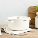 KitchenAid cast iron pot with lid 3.3L almond cream KitchenAid cast iron pot with lid 3.3L almond cream