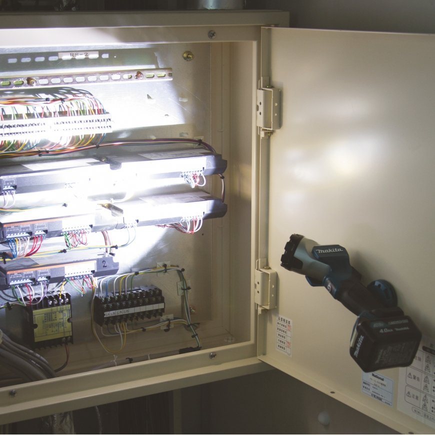 Makita DEAML105 töövalgusti Must, Sinine LED 4,9 W – 2