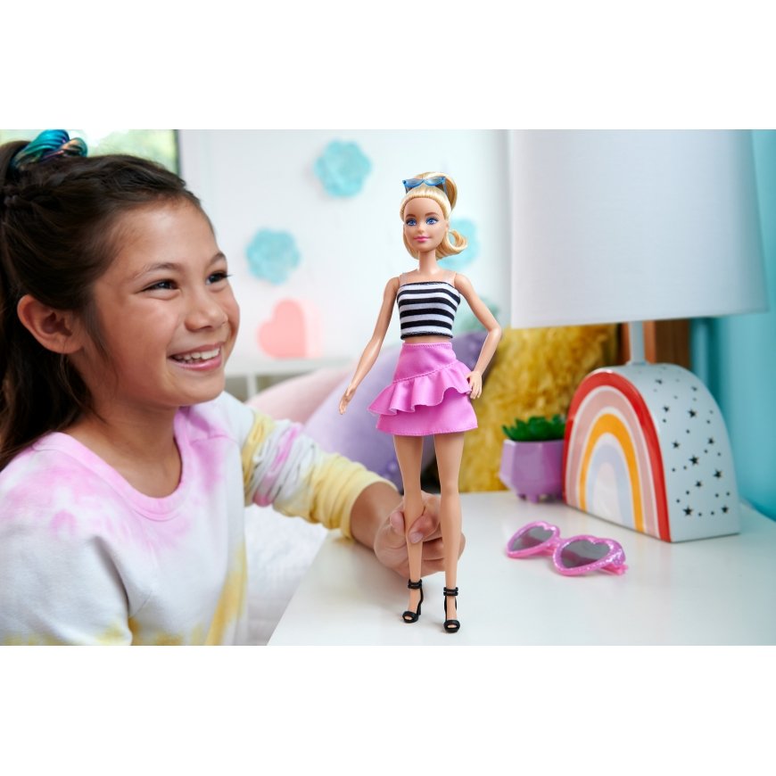 Barbie Fashionistas HRH11 nukk – 2