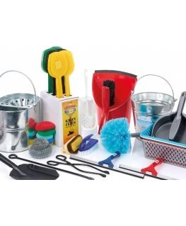 Scraper for ceramic hobs with 3 blades