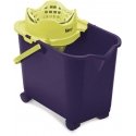 Stačiakampis kibiras ant ratų su automatiniu spaustuku Mery - 20 ltr, violetinė Stačiakampis kibiras ant ratų su automatiniu spaustuku Mery - 20 ltr, violetinė