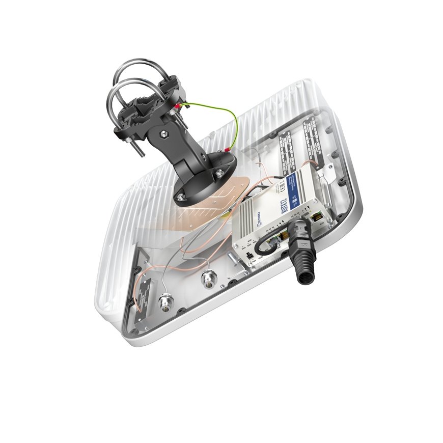 QuWireless AXR12 tinklo antena Kryptinė antena 7 dBi – 3