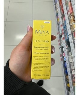 Miya Cosmetics BEAUTY.lab serum su witaminą C wyrównujące koloryt 30ml