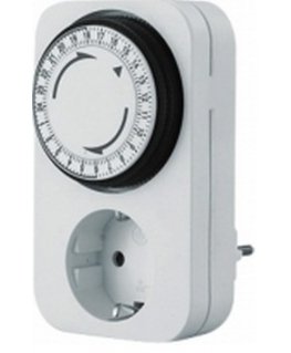 Bachmann 24h, 1x Schuko 16A/230V~/3680W Valge Igapäevane taimer