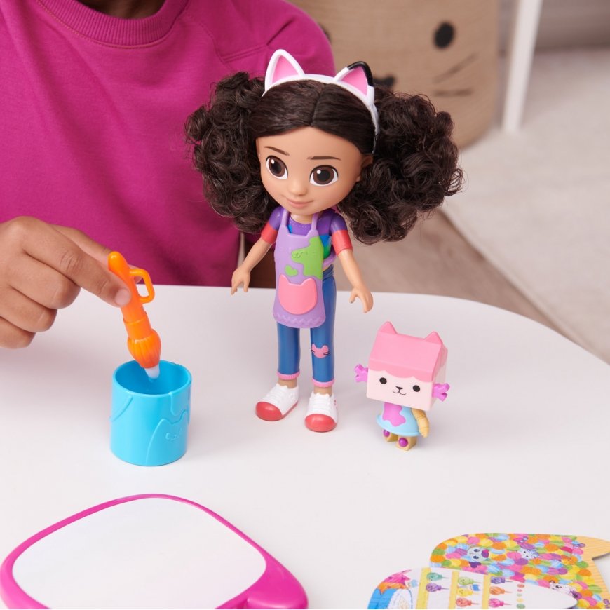 Gabby's Dollhouse GDH DOL GabbyDlxCrftDoll GML – 2