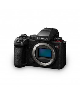 Panasonic Lumix S5II MILC-runko 24,2 MP CMOS 12000 x 8000 pikseliä musta