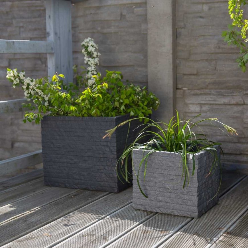 Donica ogrodowa kwadarowa 27 x 27 cm Cube brick gray PATIO