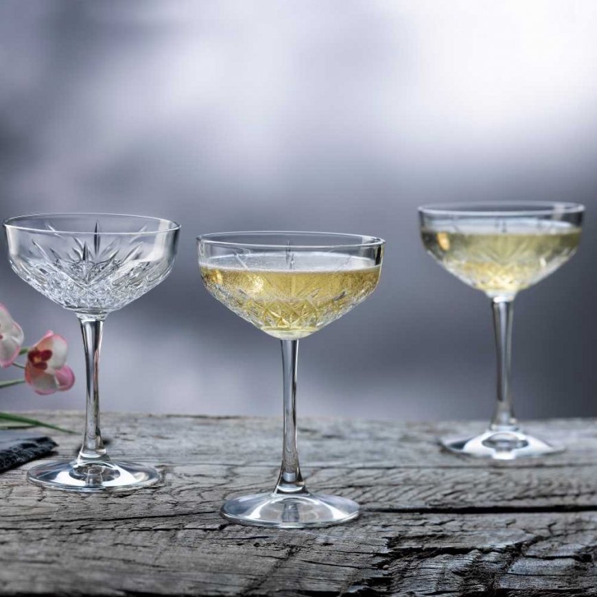 Set of 4 Timeless champagne glasses 255 ml PASABAHCE