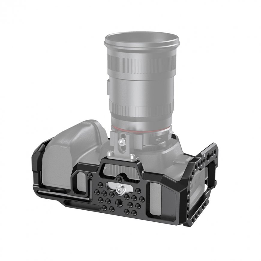 SmallRig Cage BM Pocket Cinema Camera 4K&6K nodalījums kamerām 1/4, 3/8" Melns – 2