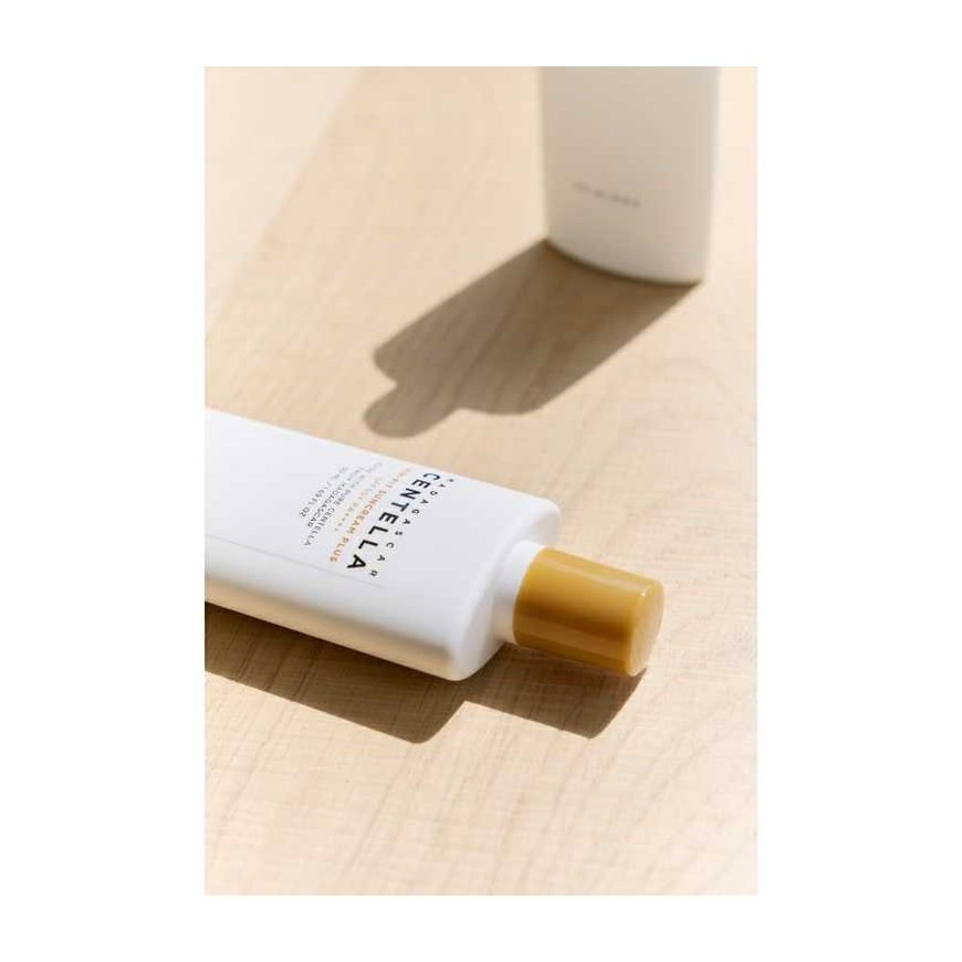 SKIN1004 Madagascar Centella Air-Fit Suncream Plus