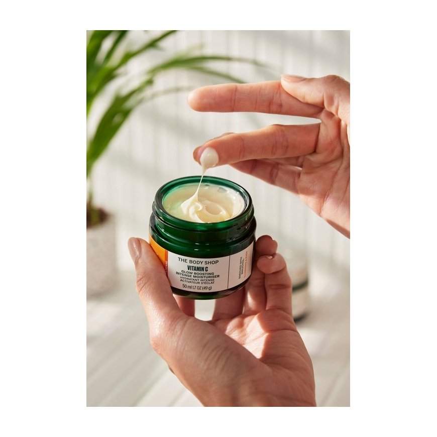 The Body Shop Glow Boosting Moisturiser 50 – 2