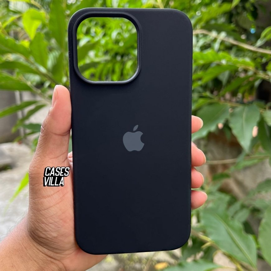 "Soft Silicone Case iPhone 14" Black