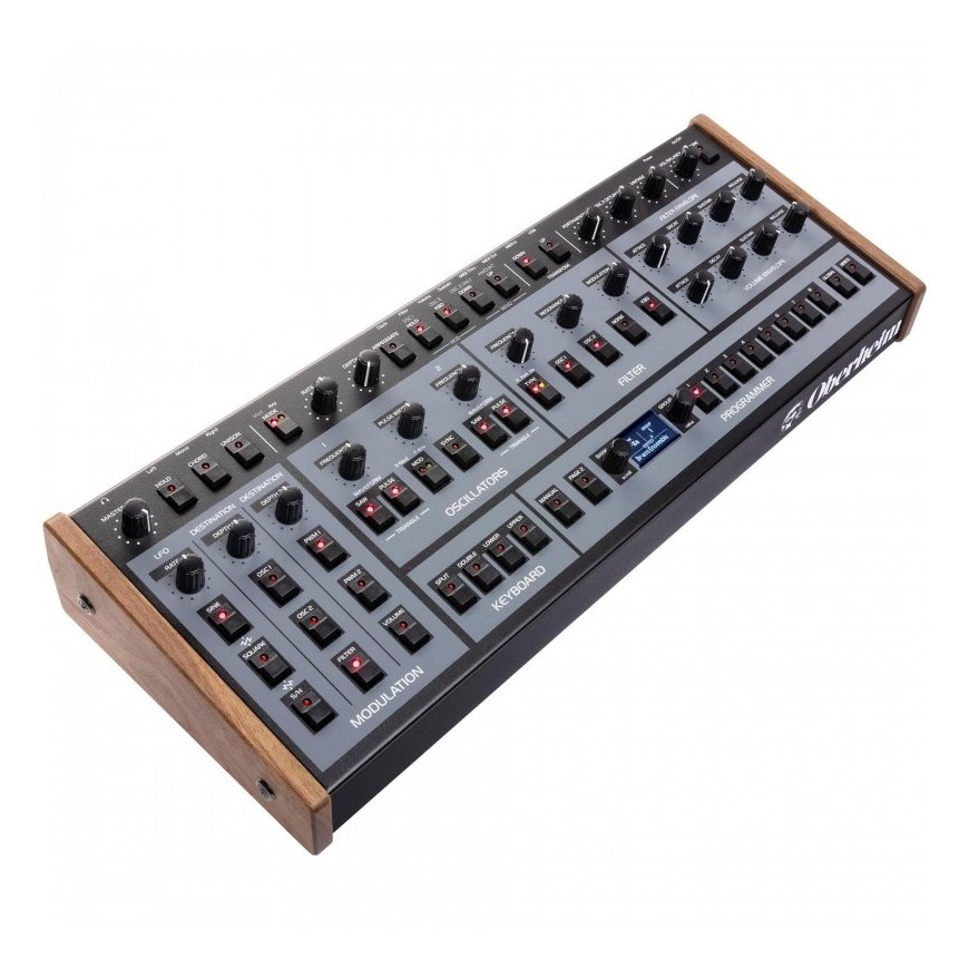 Oberheim OB-X8 darbvirsma — polifoniskā analogā