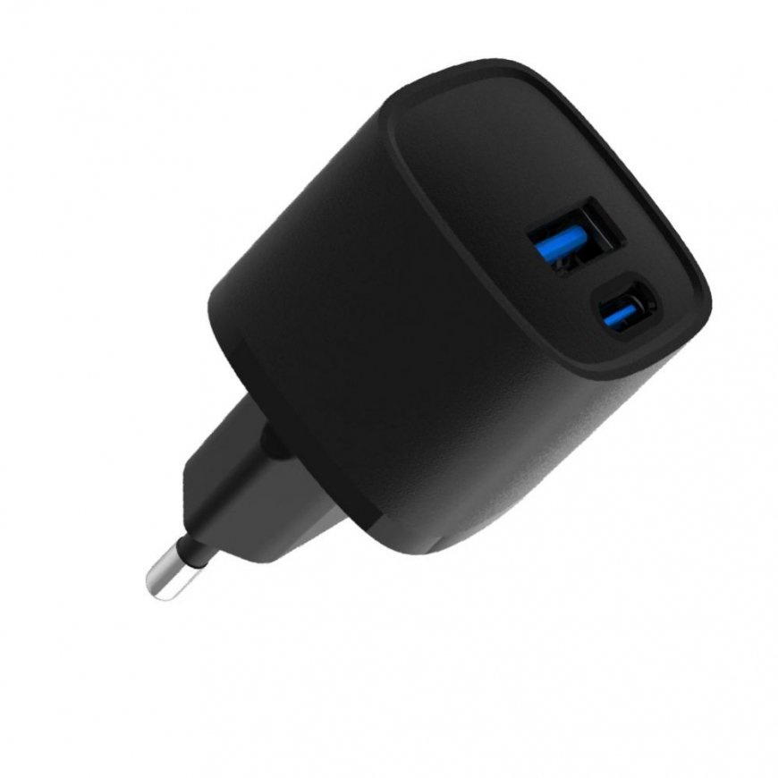 USB-A and USB-C 30W Max / EU charger Black