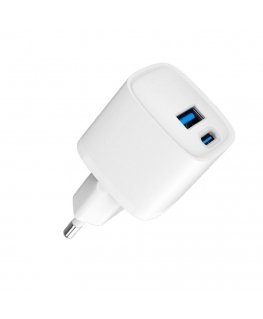 USB-A and USB-C 30W Max / EU charger White