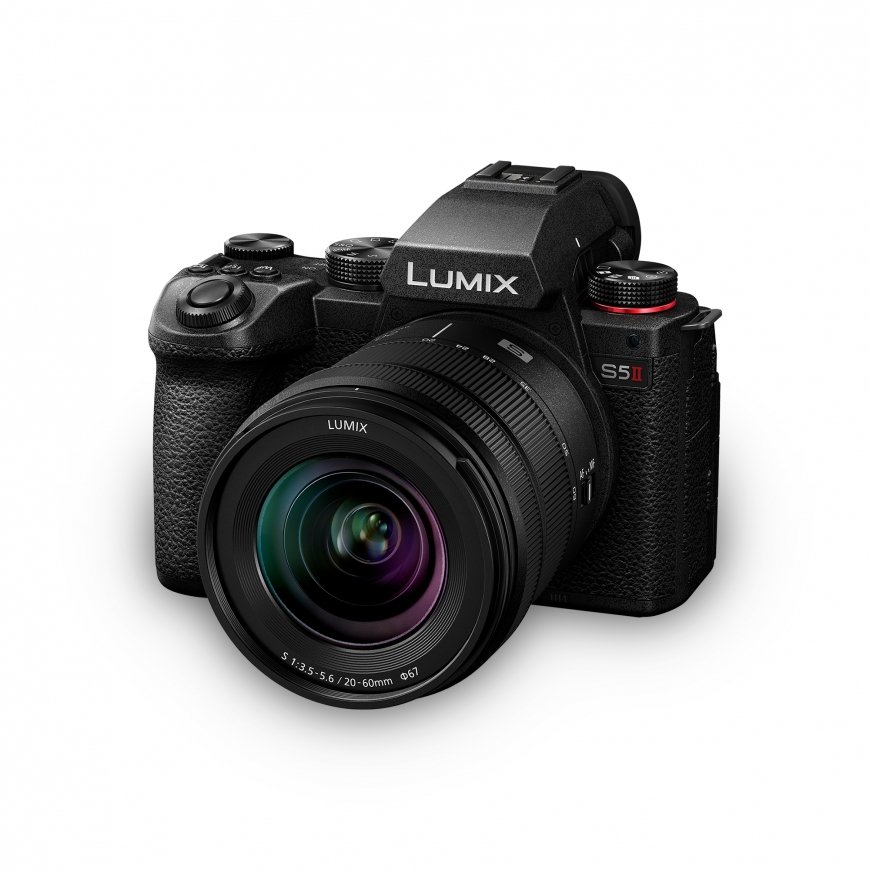 Panasonic Lumix S5II + S 20-60MM