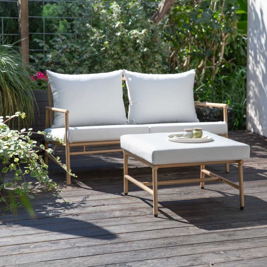 Sofa ogrodowa su podnóżkiem Estelle smėlio spalva PATIO – 2