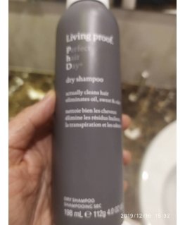 Living Proof Perfect Hair Day Dry Shampoo dry shampoo for fast g