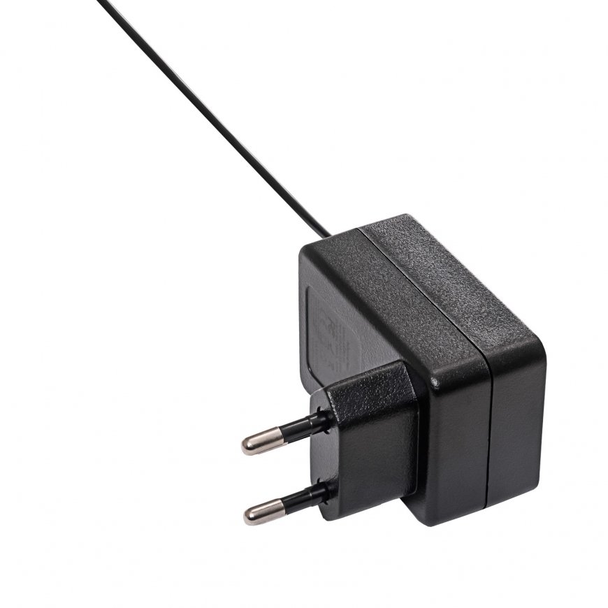 Akyga AK-PD-17 power adapter/inverter Indoor 5.4 W Black – 4