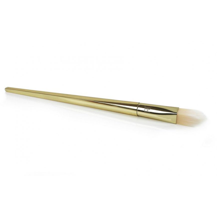 Real Techniques Bold Metals Collection Triangle Concealer 102 triangular concealer brush – 2