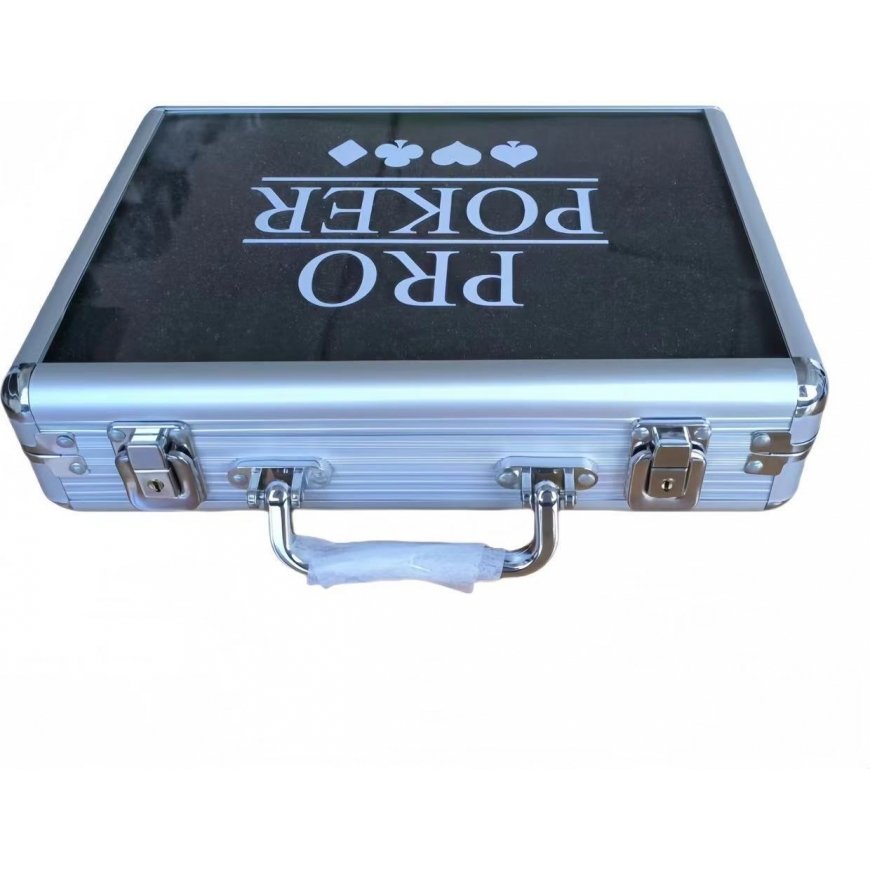 Pro Poker poker set in an aluminum case – 2