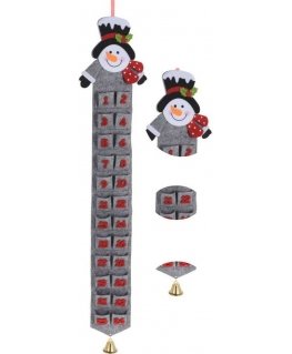 Hanging advent calendar made of felt