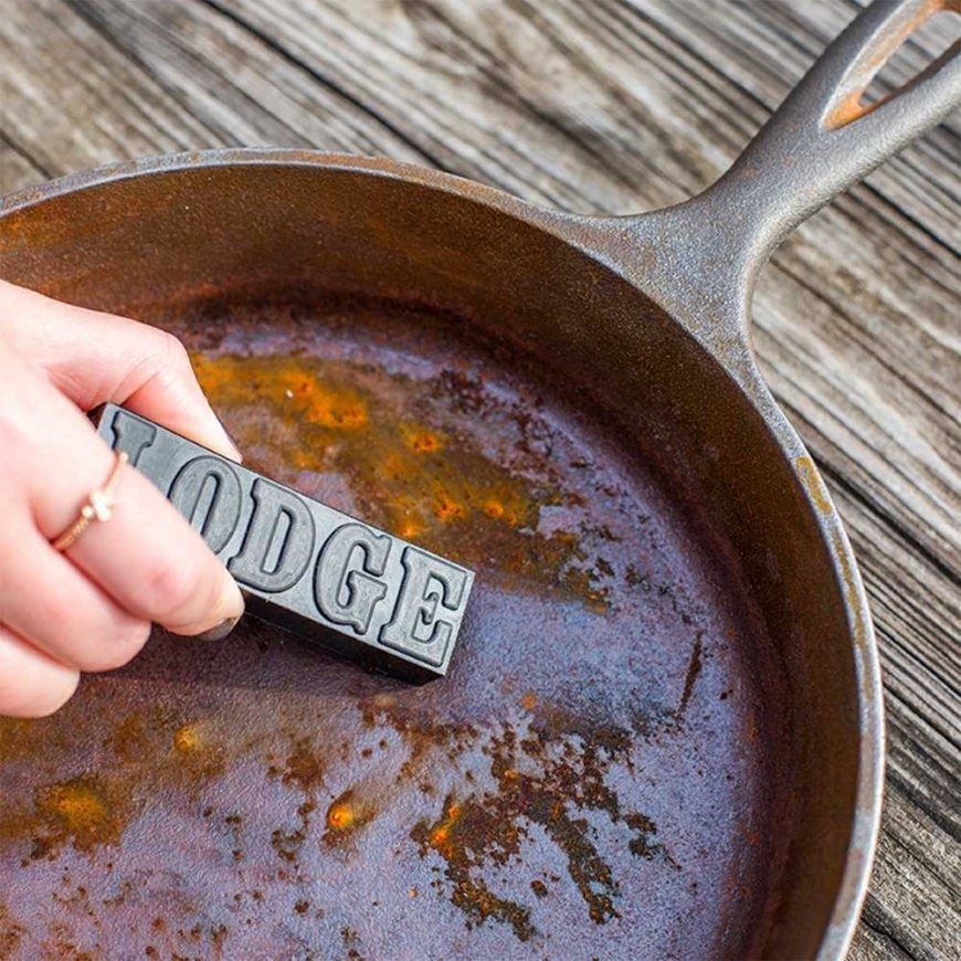 Lodge Cleaner for removing rust from cast iron dishes/lodge