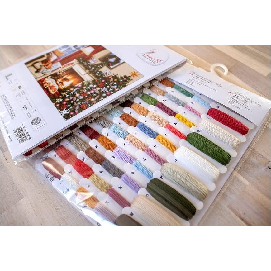 luca S Christmas interior SB591 – 4