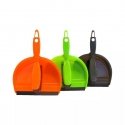 Scrubbing scoop with rubber and brush Scrubbing scoop with rubber and brush