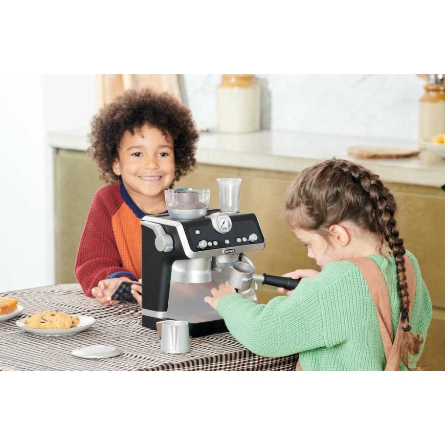 Almarina Kavos aparatas DeLonghi dla małego baristy ze spieniaczem do mleka Casdon – 3