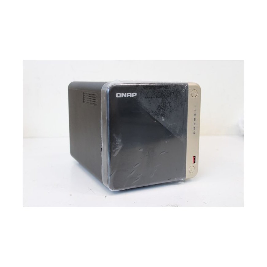 SALE OUT. TS-464-8G 4-Bay desktop NAS, Intel® Celeron® N5105/N5095 quad-core, 8 GB onboard not expandable, 4 x 3.5"/2.5" SATA 6G