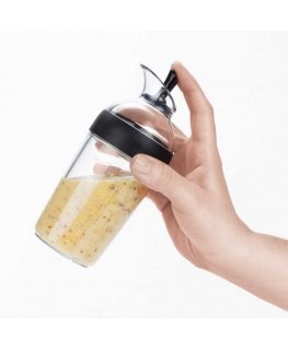 OXO-Shaker with dressing 236ml. Black, good grips