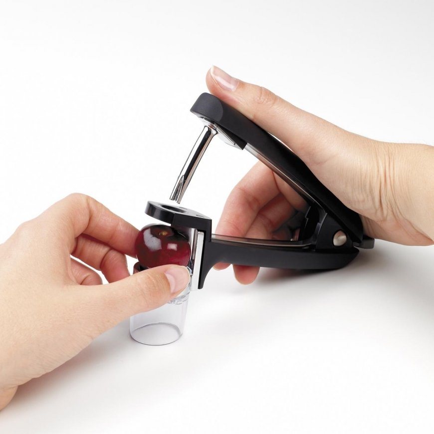 OXO-Pancher for cherries and black olives, Good Grip – 3