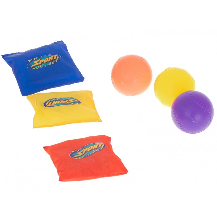 A game of throwing bags at a target – 3