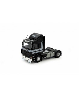 Tractor with front loader