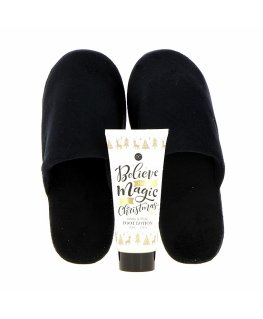 Accentra Winter Magic Foot Care Set - Foot care gift set with slippers