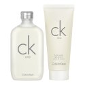 Calvin Klein CK One hajuste- & kylpysetti 2 kpl Ei sukupuolirajoitusta Calvin Klein CK One hajuste- & kylpysetti 2 kpl Ei sukupuolirajoitusta