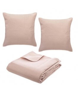 Atmosphera Pink 240 x 260 cm bedspread and two pillowcases 60 x 60 cm in light pink.