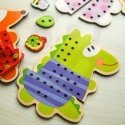 WOOPIE vihreät puiset kengännauhat 5in1 eläimet lankapuintiin WOOPIE vihreät puiset kengännauhat 5in1 eläimet lankapuintiin