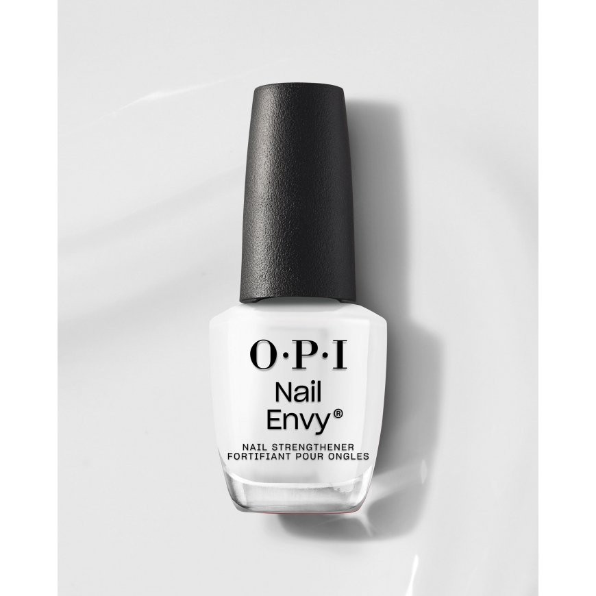 Opi Nail Envy kynsiä vahvistava kynsilakka Alpine Snow, 15 ml